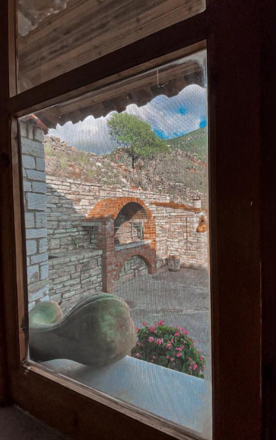 Farmhouse Qeparo Kültér fotó