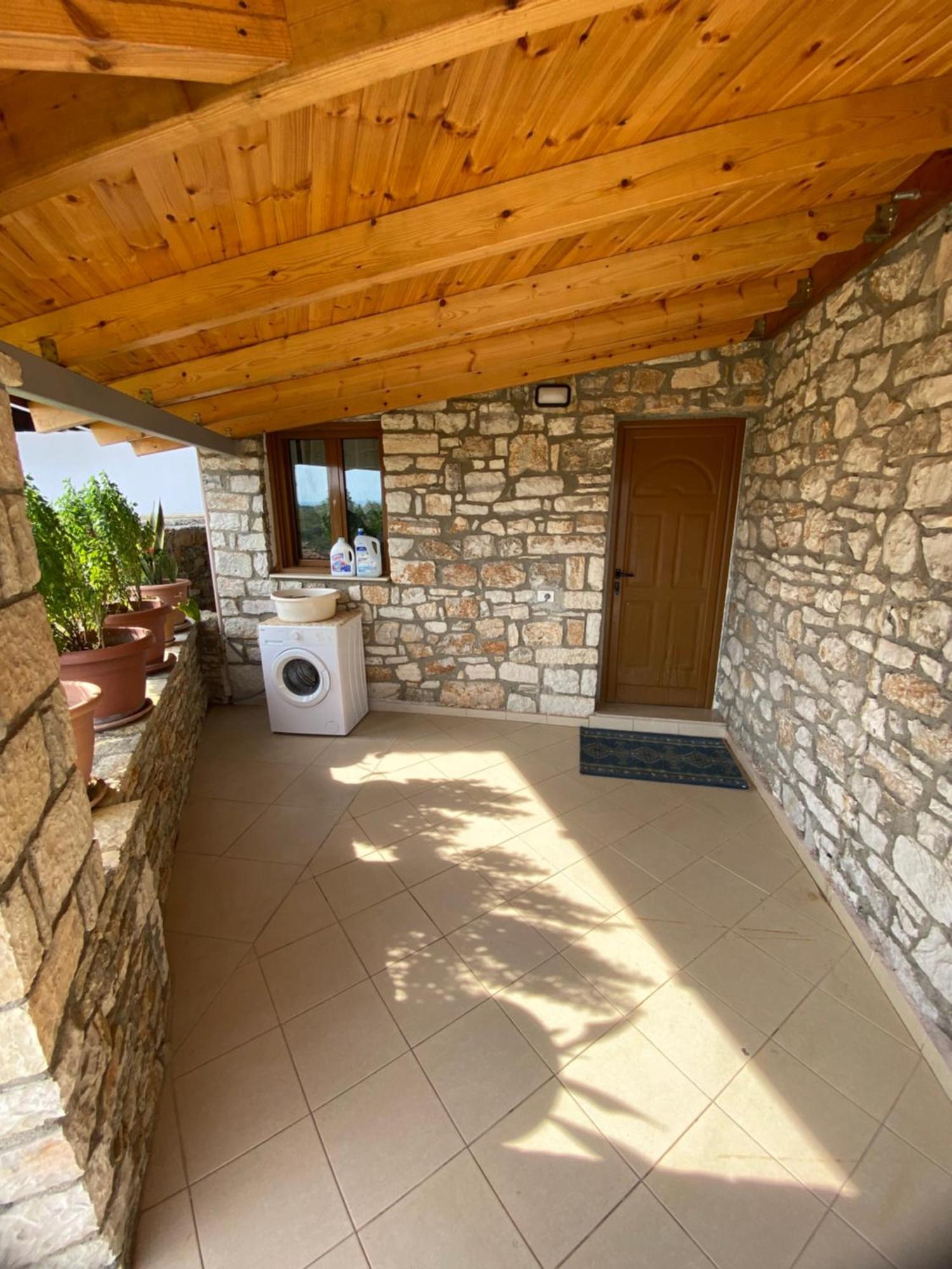 Farmhouse Qeparo Kültér fotó